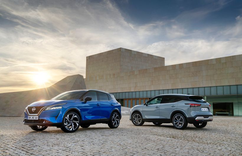 New generation (2021) Nissan Qashqai, front and rear statics